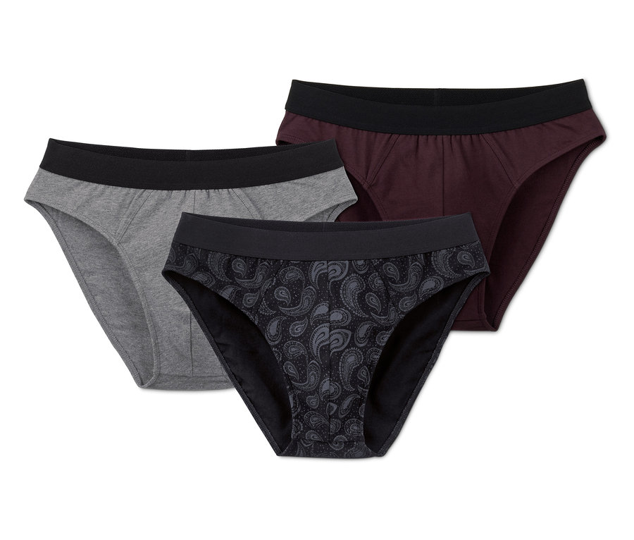 Üç slip: gri, bordo ve siyah, paisley desenli.