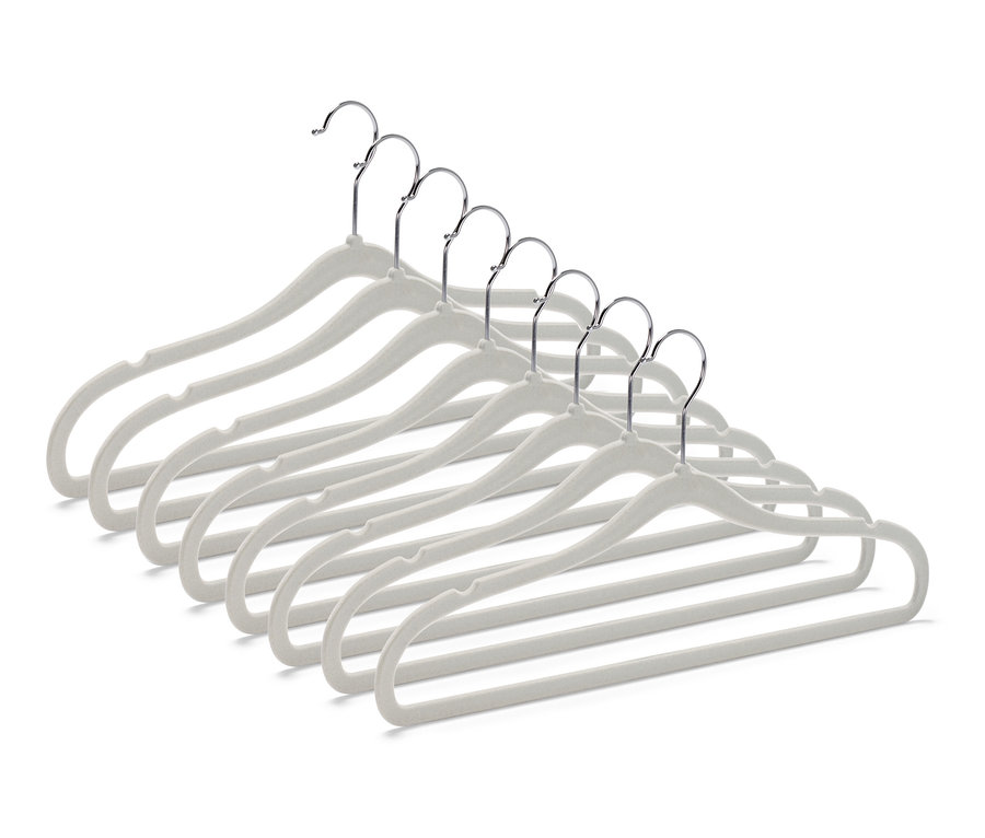 Metal kancalı, gri renkte sekiz adet ekstra ince kıyafet askısı.