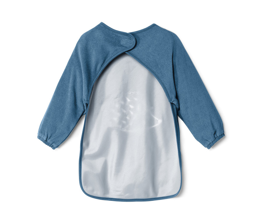 Mavi kollu bebek mama önlüğü.