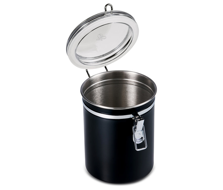 Açık, siyah aroma kutusu.