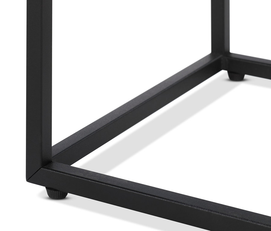 Siyah kutu saksının çerçeve detayı.