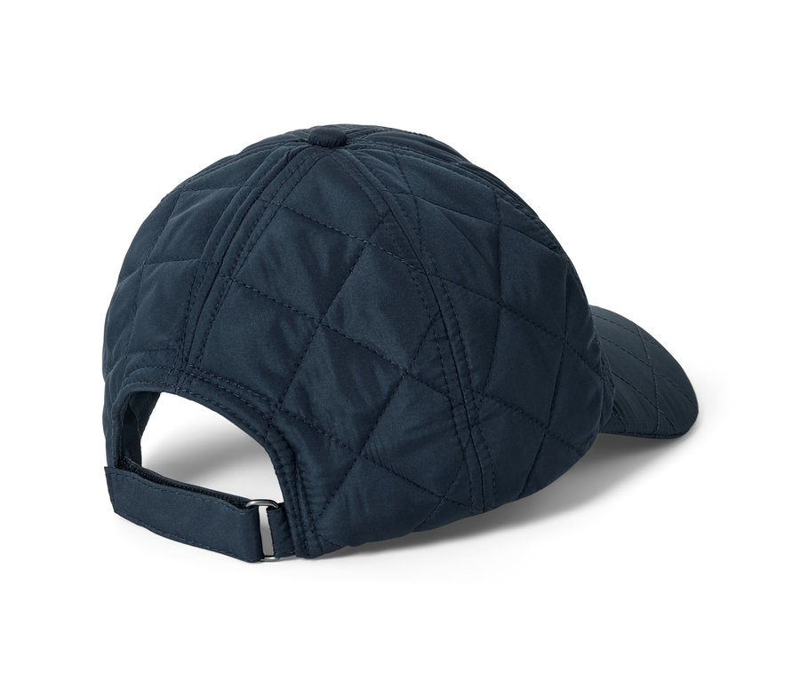 Kapitone şapkanın detay görüntüsü