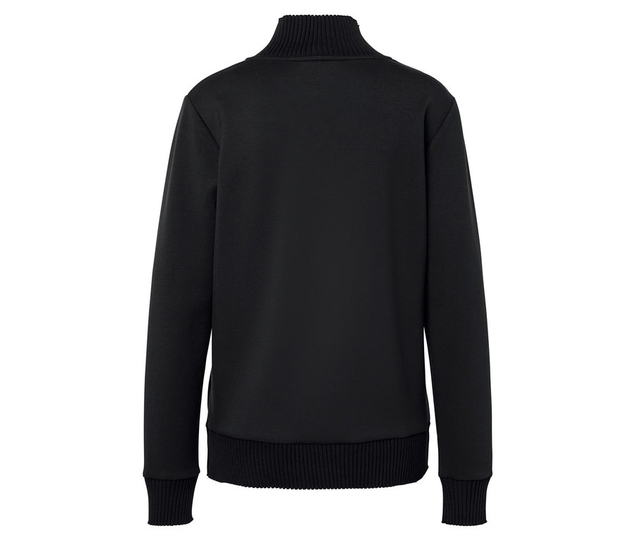Siyah, dik yakalı ve fitilli manşetli bir sweatshirt'ün arka görünümü.