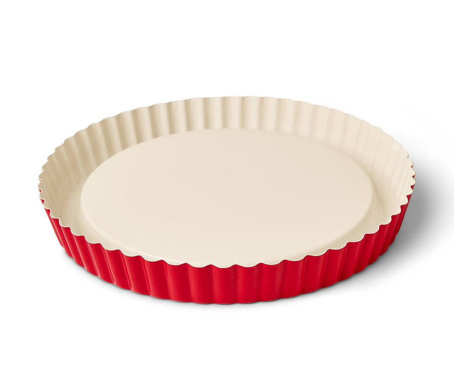 Kırmızı meyveli kek kalıbı.