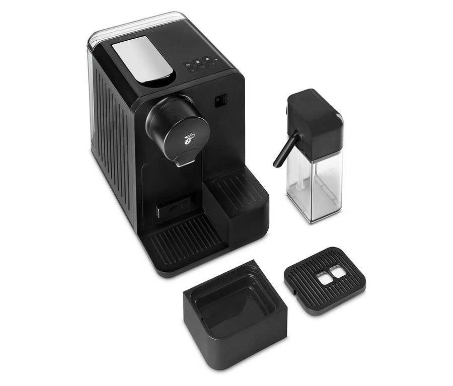 Siyah bir Cafissimo milk kahve makinesi ve çıkarılabilir parçaları.