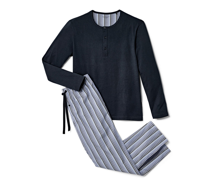 Lacivert renkli, dokuma kumaşlı, çizgili pijamanın üst ve alt takımı.