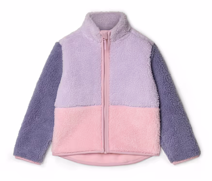 Mor ve pembe renklerde, fermuarlı, polar bir ceket.