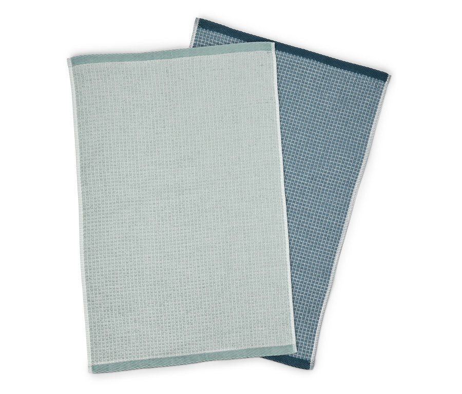 İki adet dikdörtgen mutfak havlusu: açık mavi ve koyu mavi.