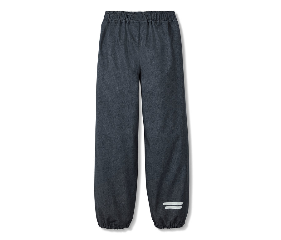 Koyu renk, kot görünümlü softshell pantolon.