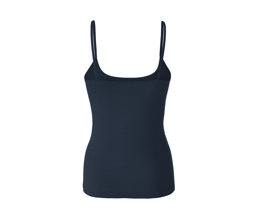 Lacivert renkli bir atletin yakın çekimi. Ürün, 2'li bir setin parçasıdır.