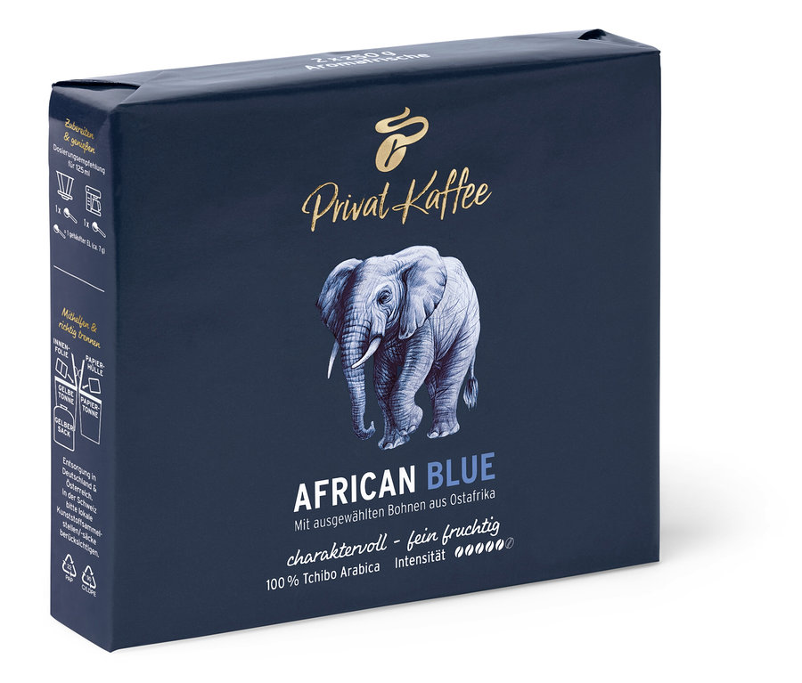 Fil amblemli bir paket öğütülmüş Privat Kaffee African Blue kahvesi.
