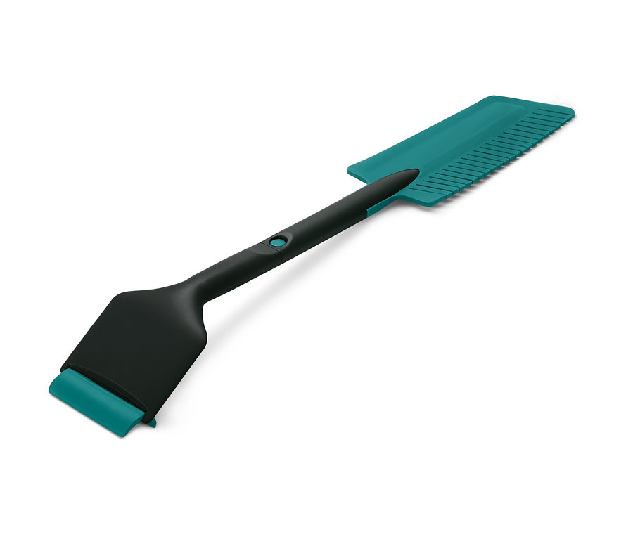 Beyaz bir arka plan üzerinde siyah ve turkuaz renkli 3'ü 1 arada araba buz kazıyıcı ve kar fırçası.