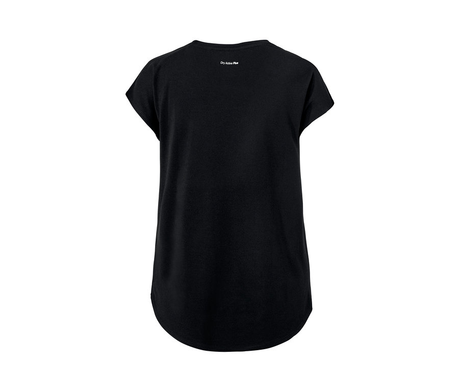 Siyah spor tişörtü.