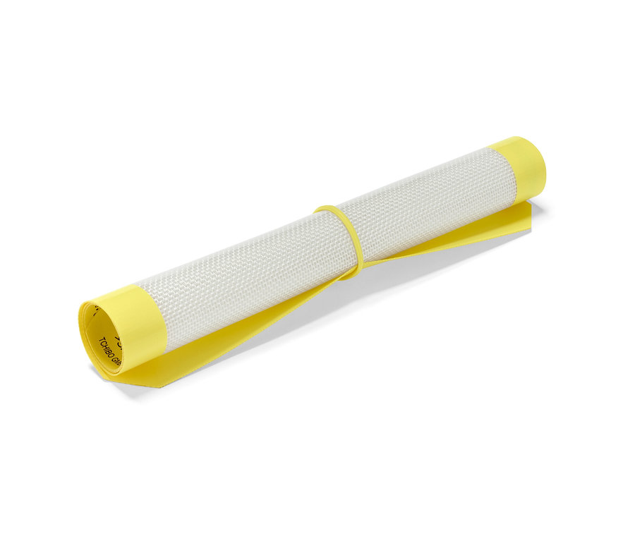 Sarı bantlı, cam elyafı takviyeli, rulo yapılmış dayanıklı pişirme matı.