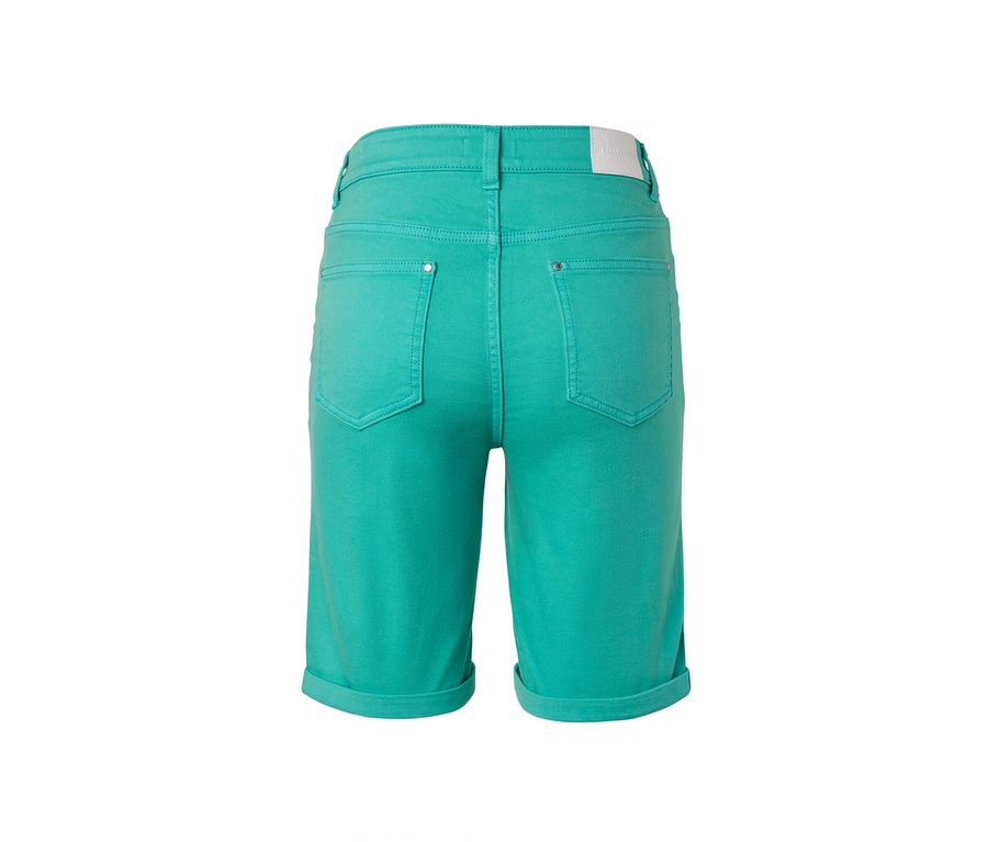 Deniz mavisi rengindeki »Lea« kesim denim şortun arka detay görünümü.