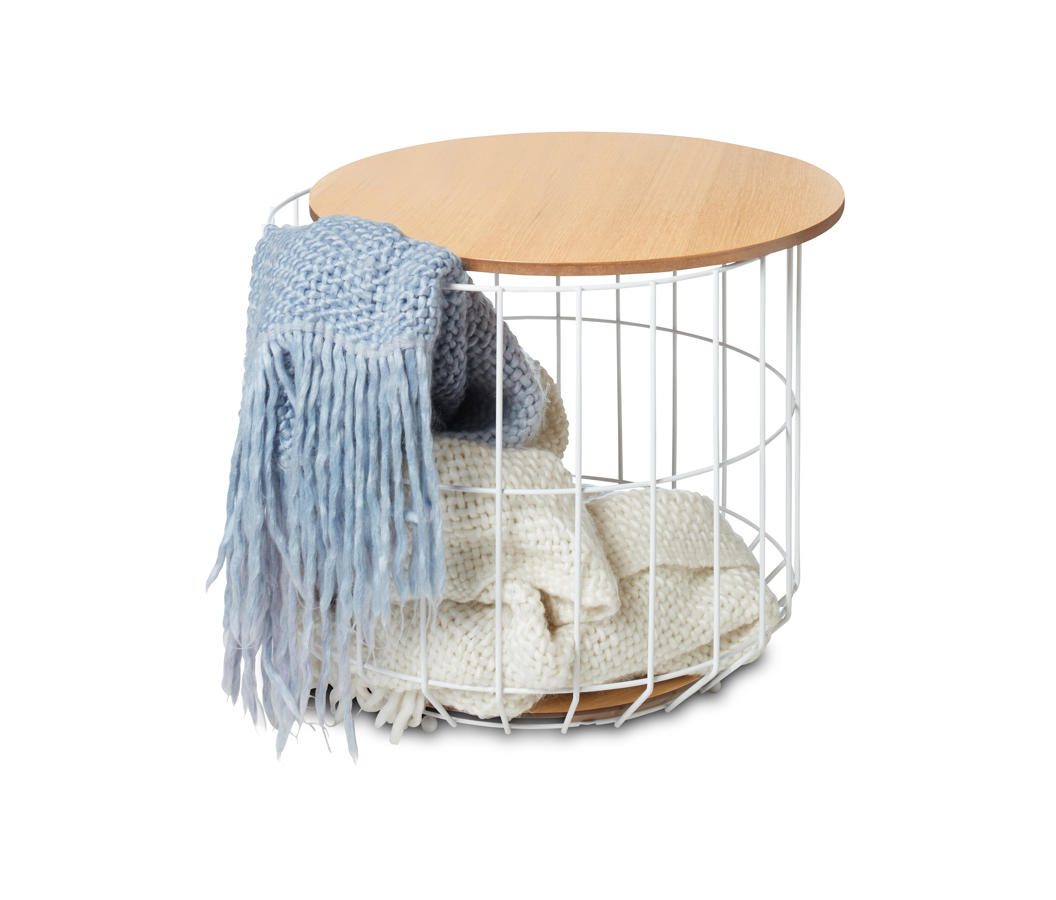 İçinde bir battaniye saklanan ve üzerine bir şal atılmış, Çıkarılabilir Tablalı Sehpa.