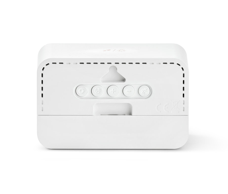 Dijital LCD alarm saatinin arka tarafının, kontrol düğmeleriyle ayrıntılı görünümü.