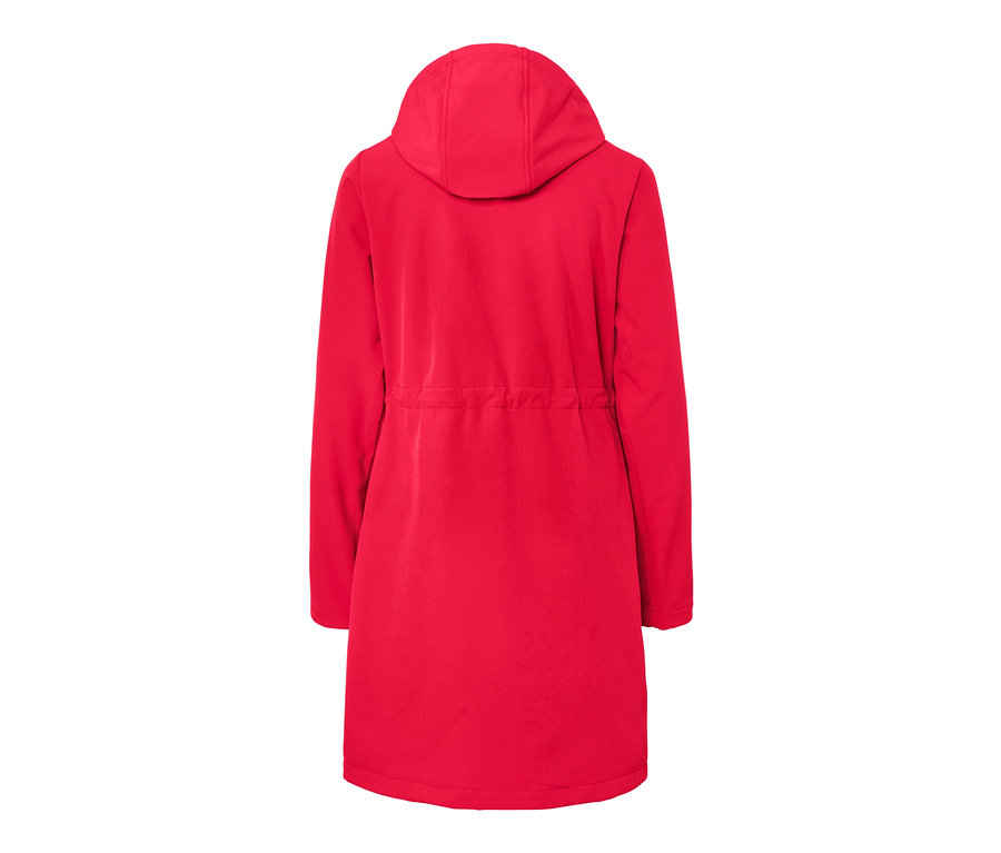 Kapüşonlu kırmızı softshell mont, arka görünümü