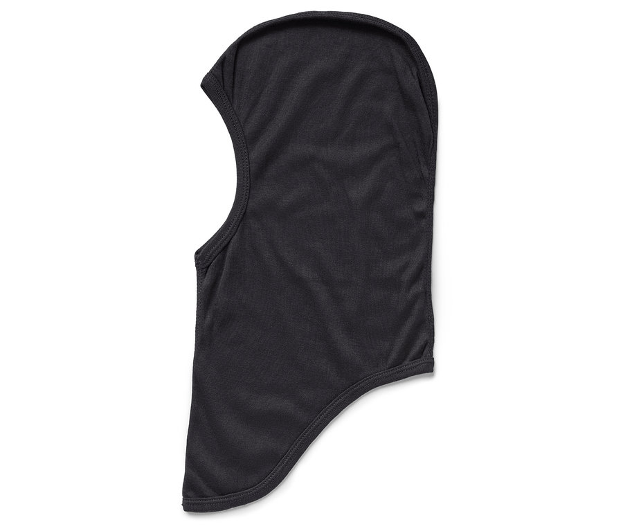 Beyaz arka planda siyah kar maskesi.