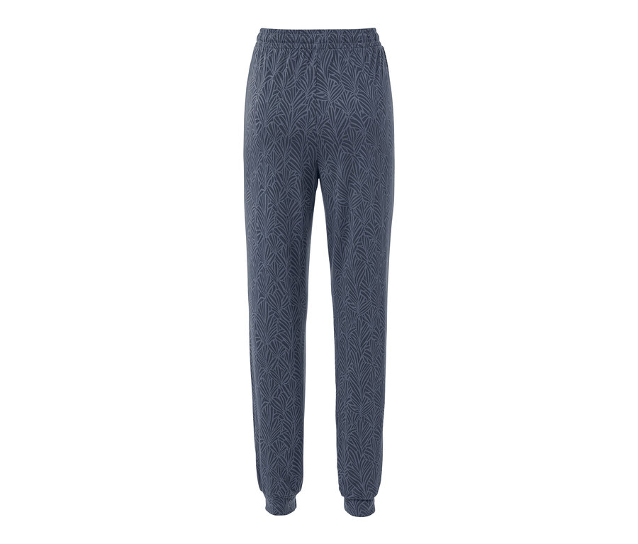 Desenli mavi bir pijama altı.