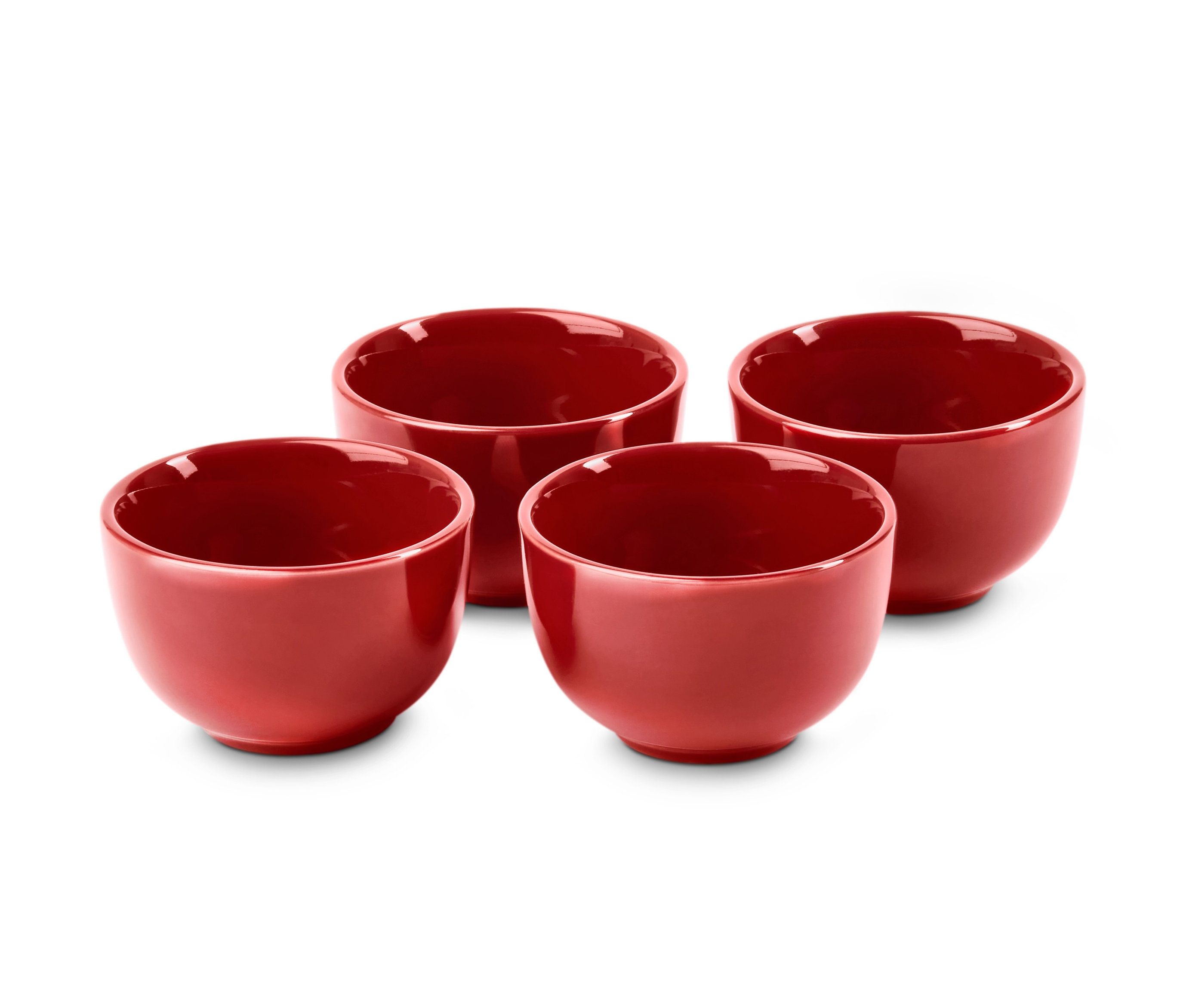 Dört adet kırmızı fırın kabı.