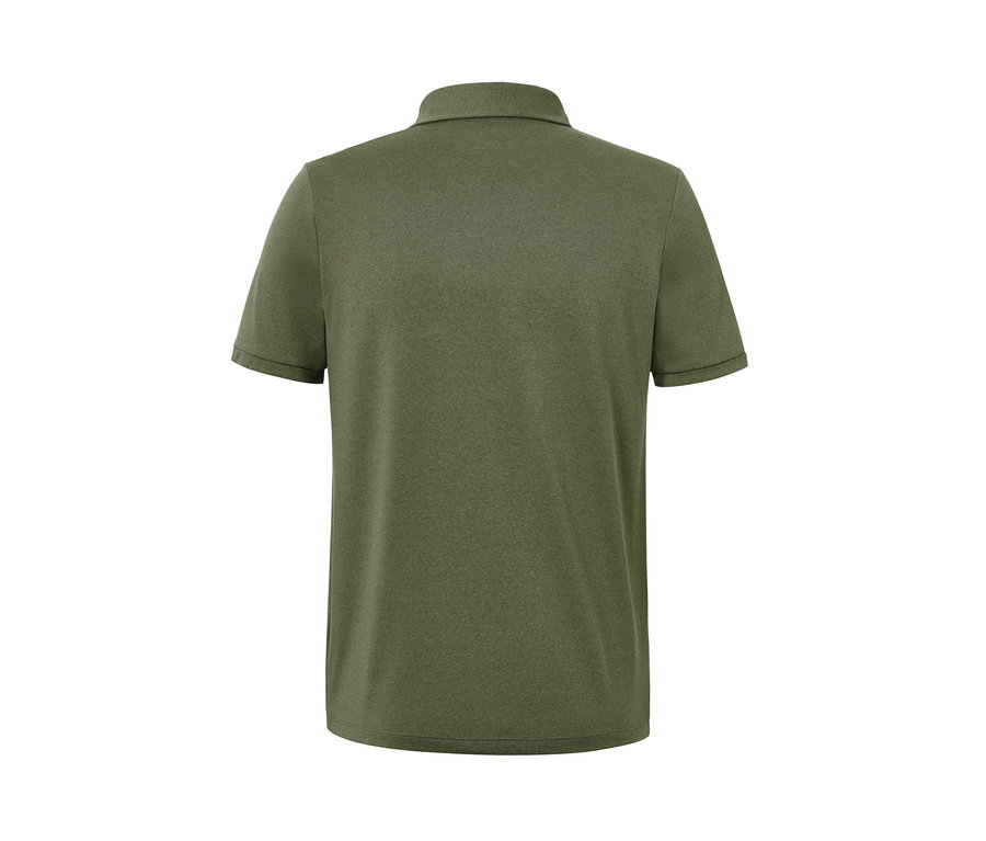 Fonksiyonel Polo Tişörtün arka görünümü.