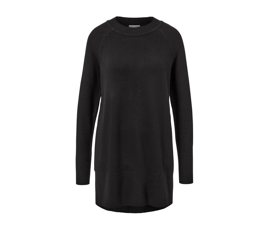 Siyah, uzun örgü kazak.