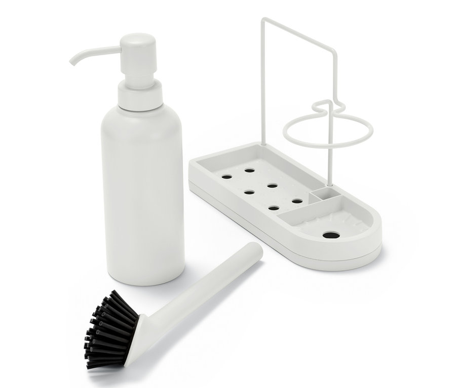 Beyaz bir lavabo düzenleyici, pompalı şişe ve bulaşık fırçası beyaz bir arka plan üzerinde duruyor.