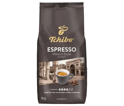 Bir paket Tchibo Espresso Milano Style 1 kg kahve çekirdeği. 