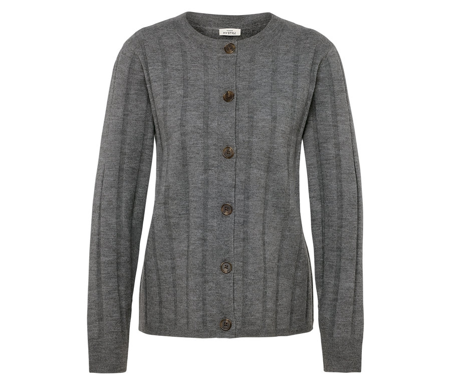 Kahverengi düğmeli gri örgü hırka