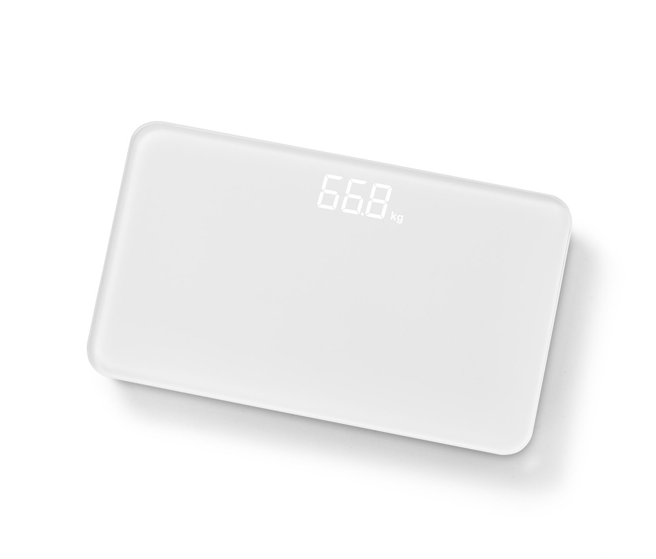 66,8 kg gösteren dijital ekranlı, beyaz, ultra kompakt banyo tartısı.