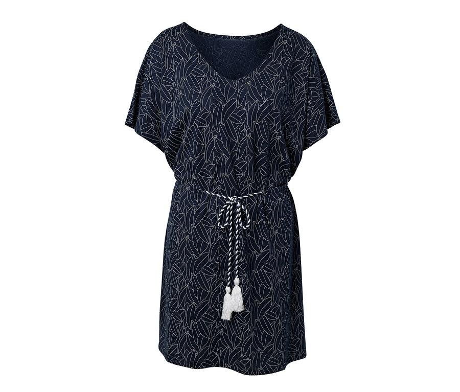 Beyaz yaprak desenli ve belinde büzgü bulunan lacivert plaj elbisesi.