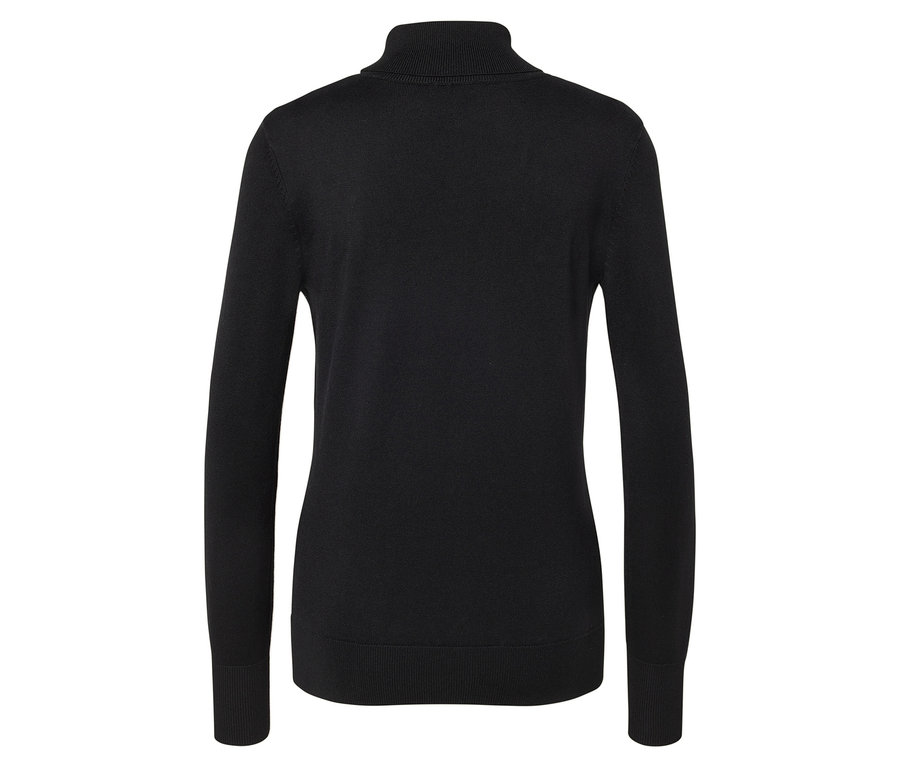 Siyah balıkçı yaka kazağın arka görünümü.