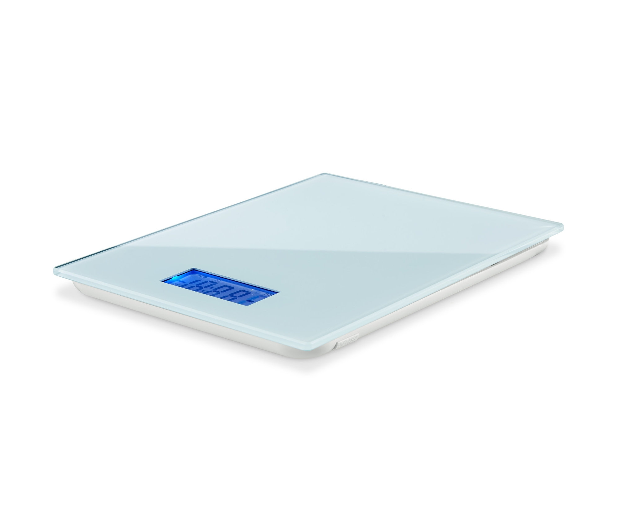 Beyaz bir arka planda dijital mutfak tartısı.