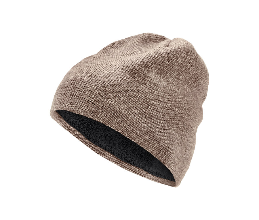 Kahverengi örgü bere.