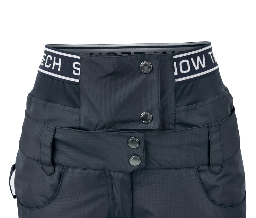 Mavi kayak ve snowboard pantolonunun yakın çekim görüntüsü.