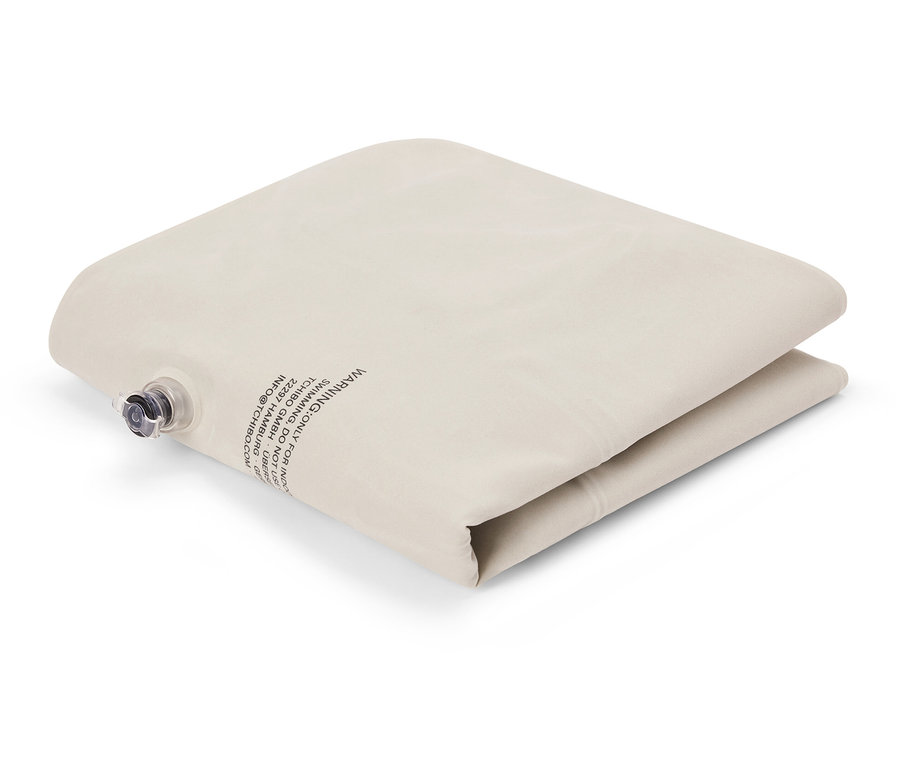 Bej, katlanmış valfli kılıf.