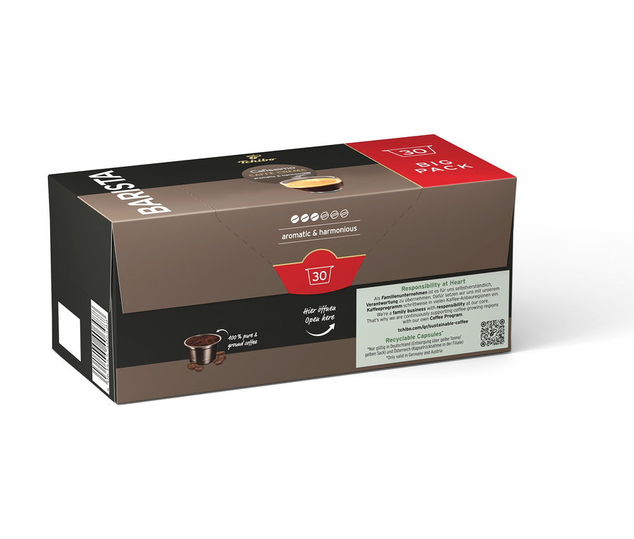 Kahverengi bir Tchibo Barista kahve kapsülü, 30 kapsül içeren büyük boy paketi görülüyor.