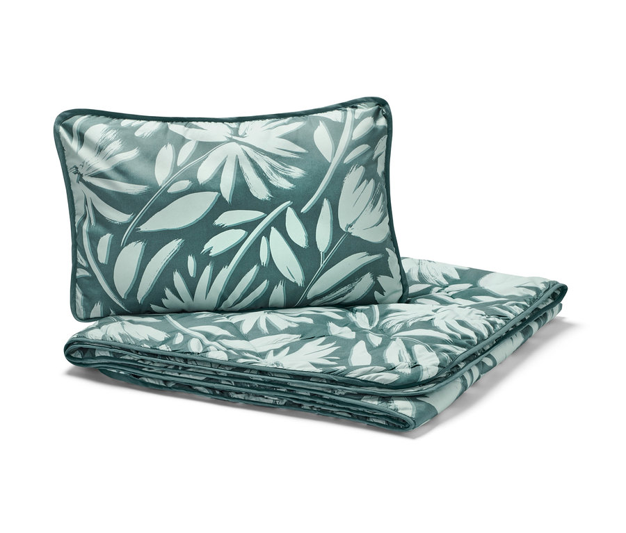 Çiçek desenli Seyahat Yatağı Seti.