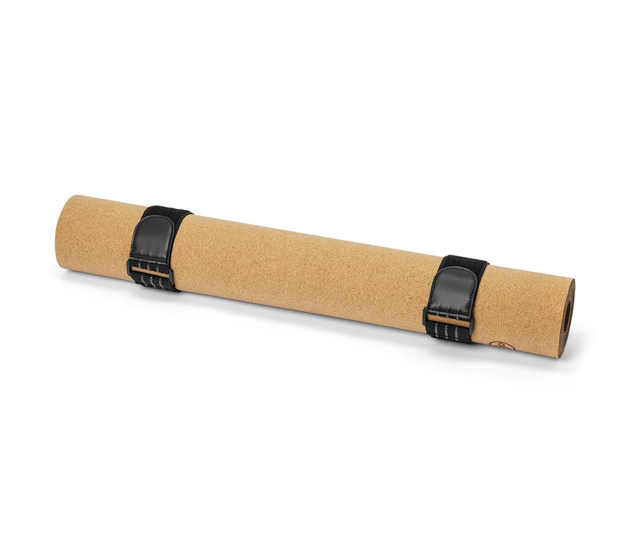 6 adet cırtcırt bantlı kelepçe ile sabitlenmiş, rulo şeklinde mantar paspas.