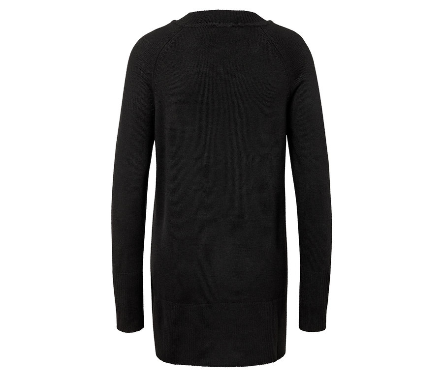 Siyah örgü bir elbisenin arka görünümü.