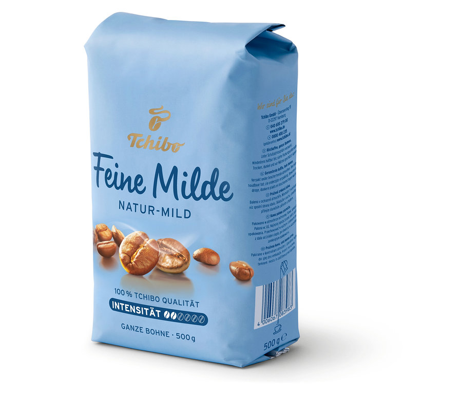 Mavi pakette Tchibo Feine Milde - 500 g Bütün Çekirdek kahve.