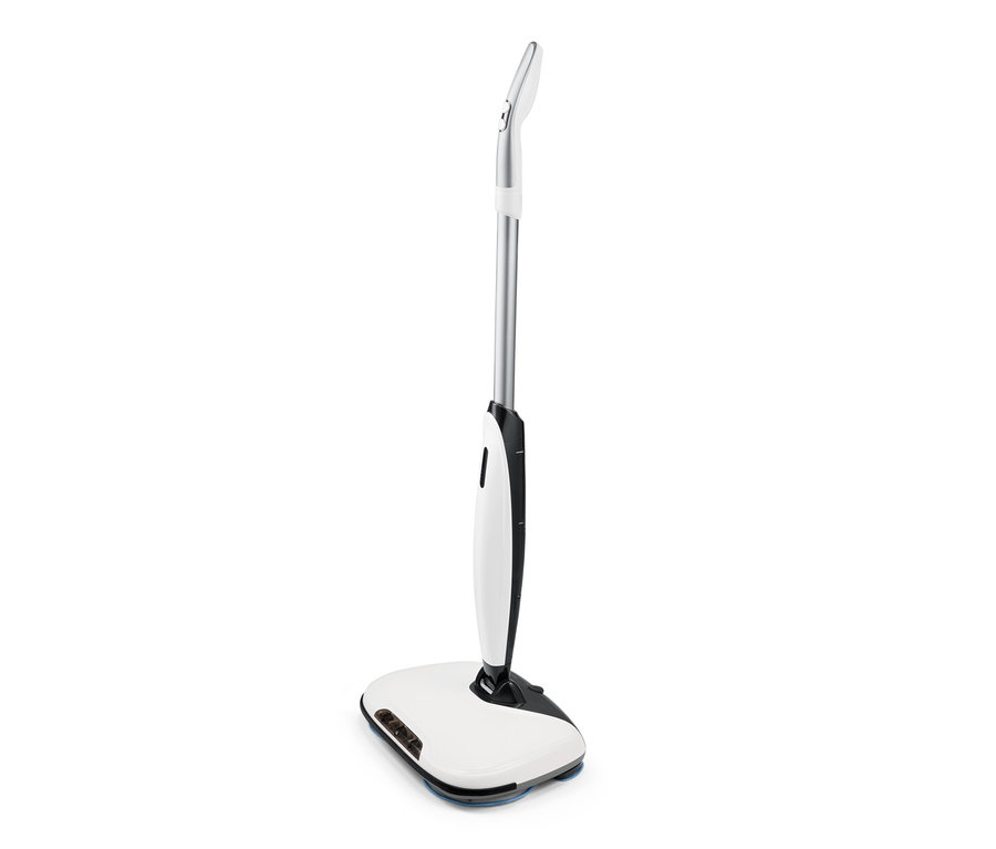 Beyaz tabanlı ve gümüş saplı elektrikli zemin temizleyici.
