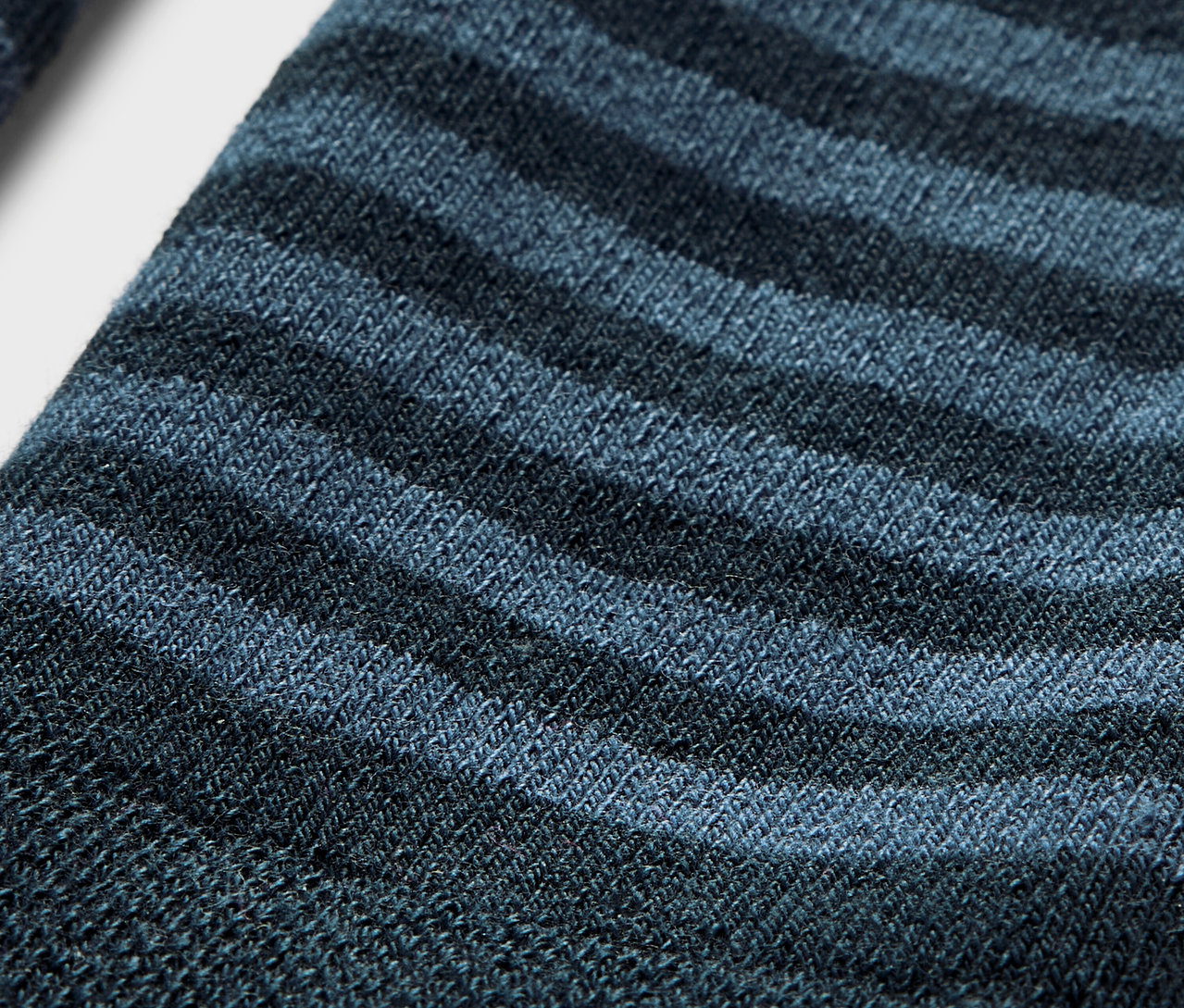 Çizgili, 2'li çocuk termal taytının yakın çekimi.