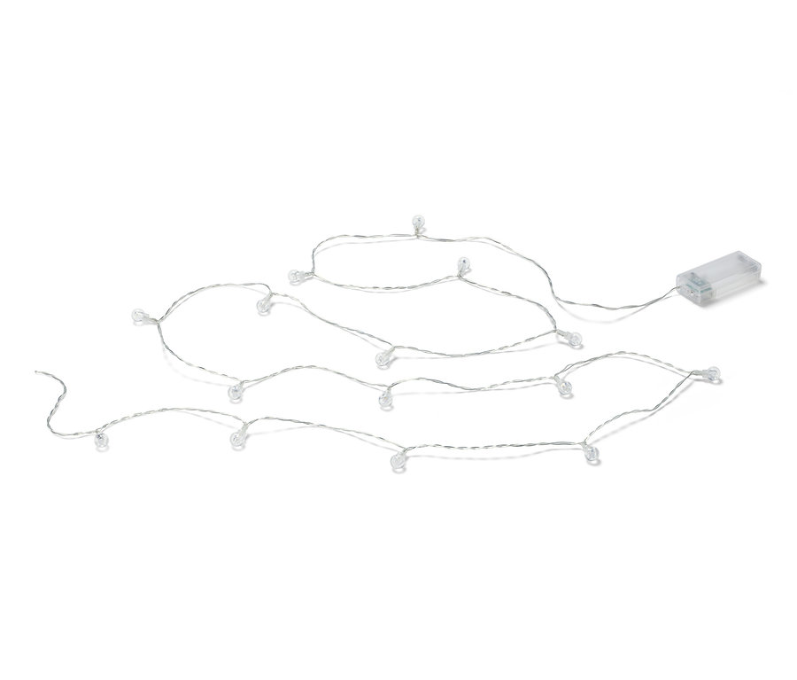 Beyaz arka planda LED Küreli Işık Zinciri