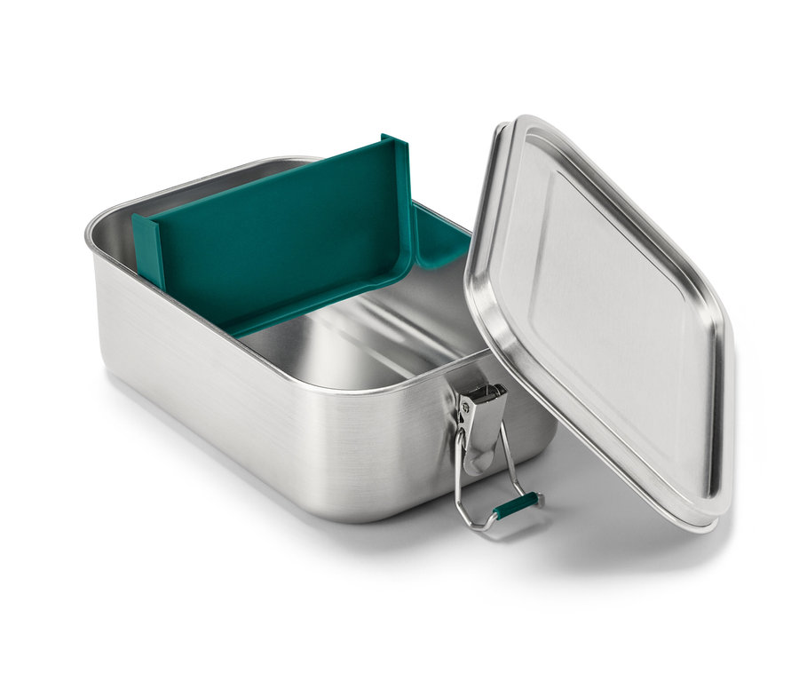 Açık paslanmaz çelik sefer tası, yeşil iç bölmesiyle birlikte.