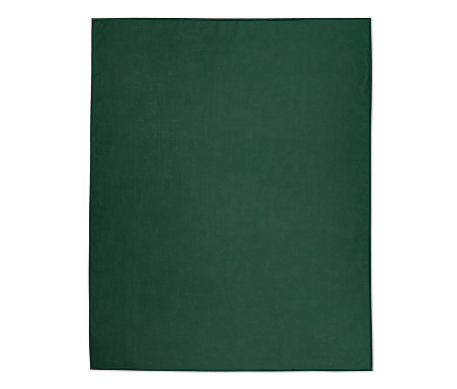 Yaklaşık 150 x 275 cm boyutlarında yeşil organze masa örtüsü.