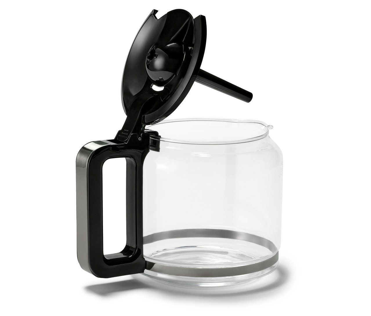 Gümüş renkli »Let's Brew Elegant« filtre kahve makinesinin açık, siyah kapaklı cam sürahisi.