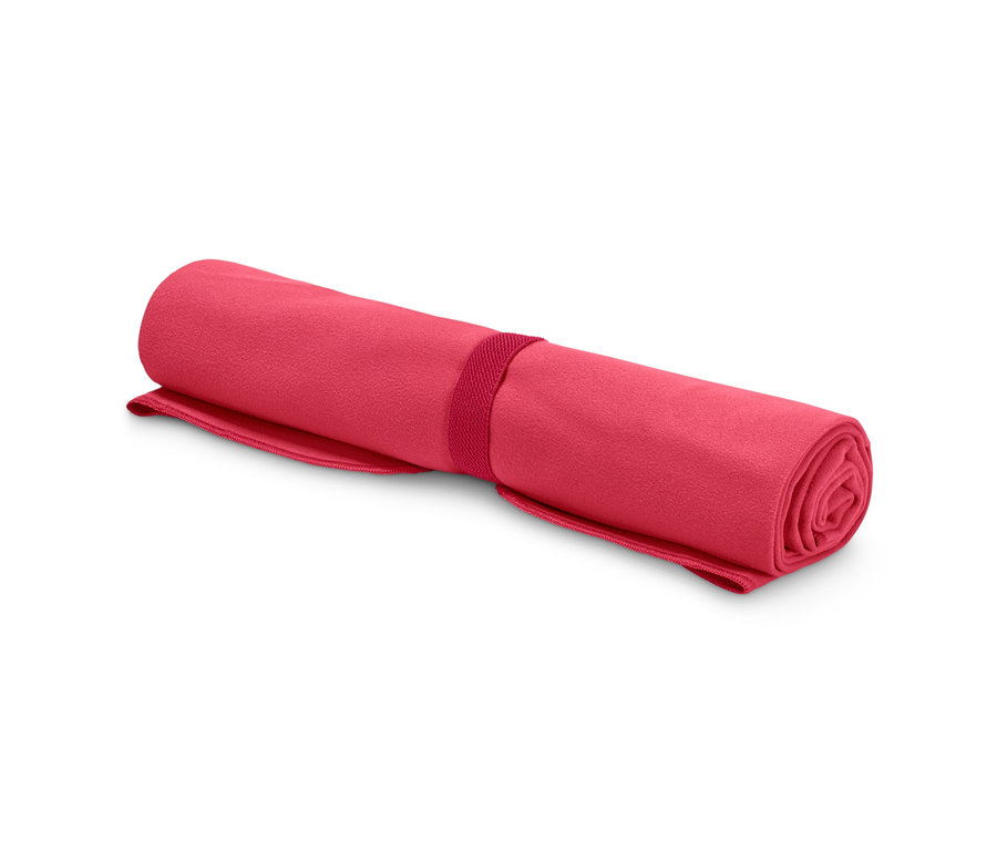 Rulo yapılmış, yaklaşık 50 x 100 cm boyutlarında outdoor havlu.