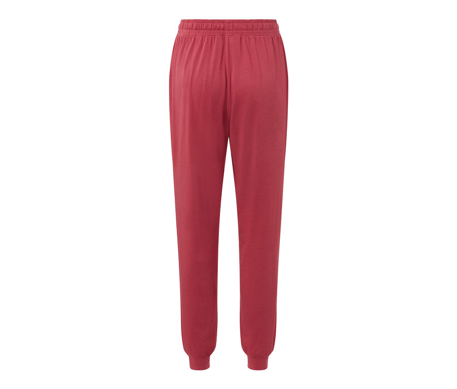 Kırmızı bir pijama altı